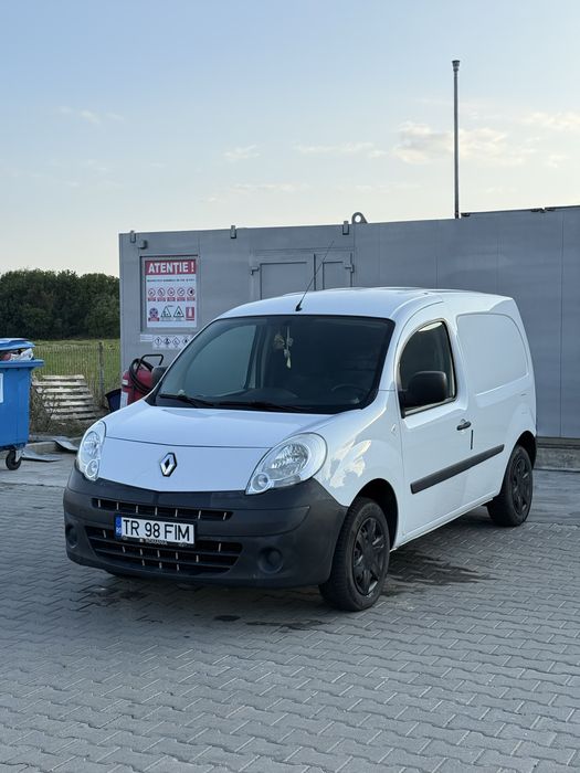 Renault kangoo.