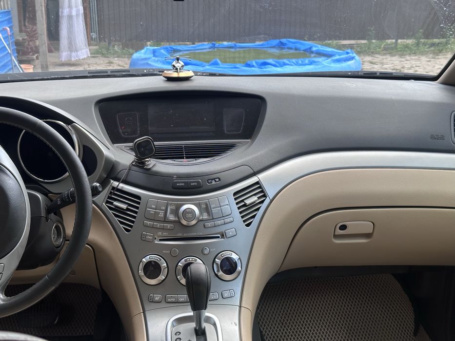 Продам машину Субару Требэка