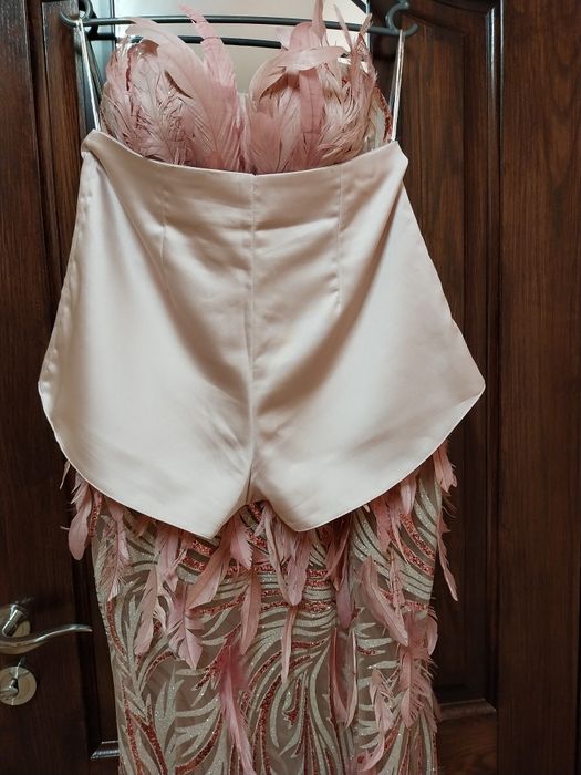 Бална рокля размер М