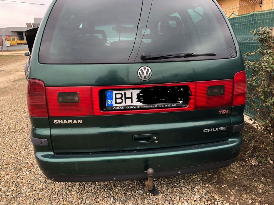 Vând Volkswagen SHARAN 1,9 TDI, 125 CP, an 2004