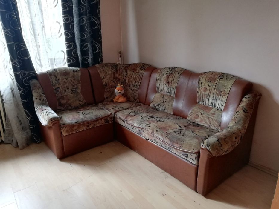 Garsoniera de vânzare strada Aluminei