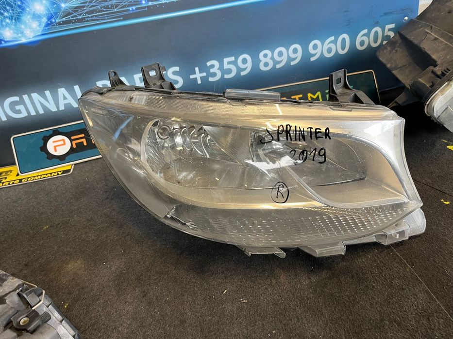 Фарове ляв десен Mercedes Sprinter 2019г