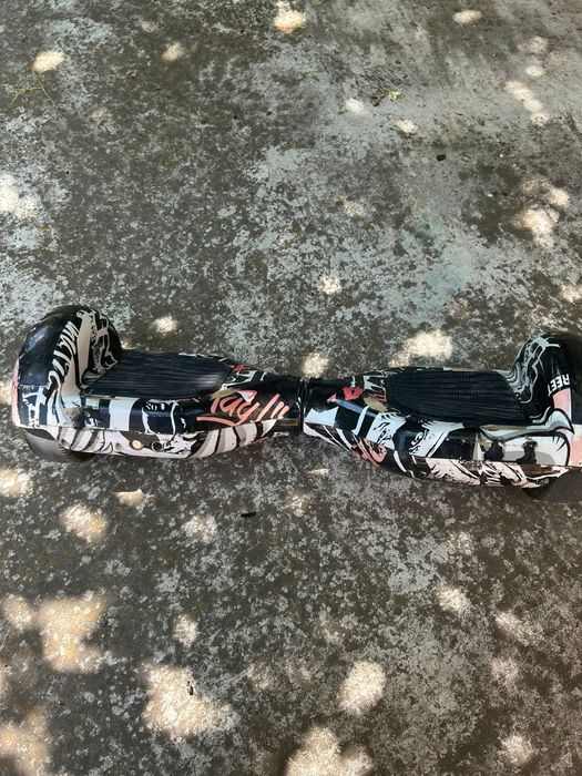 Vând hoverboard ,negociabil