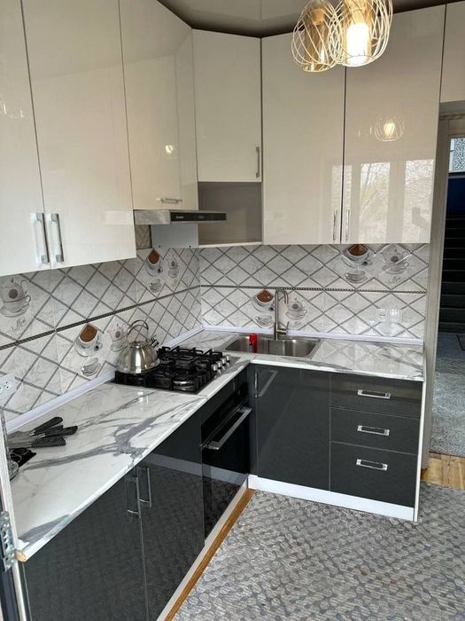 2 Комнатная Буз Базар 2 , Кирпич