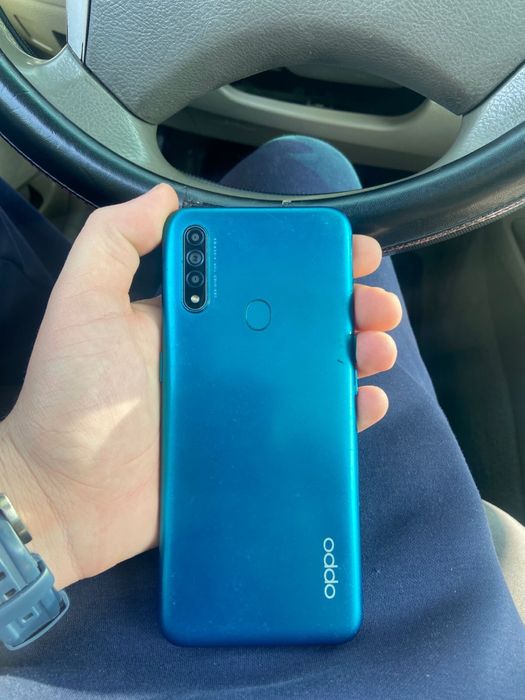 Продаю oppo а31 срочно