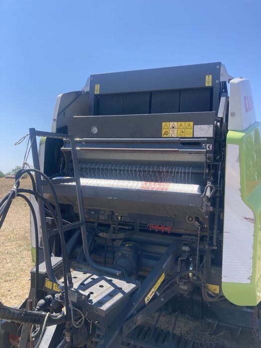 Рулонна балировачка Claas