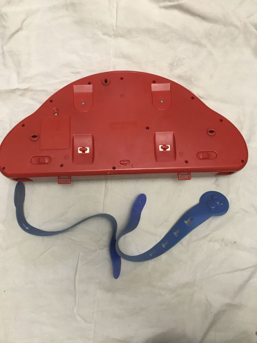 Музыкальное пианино, погремушки