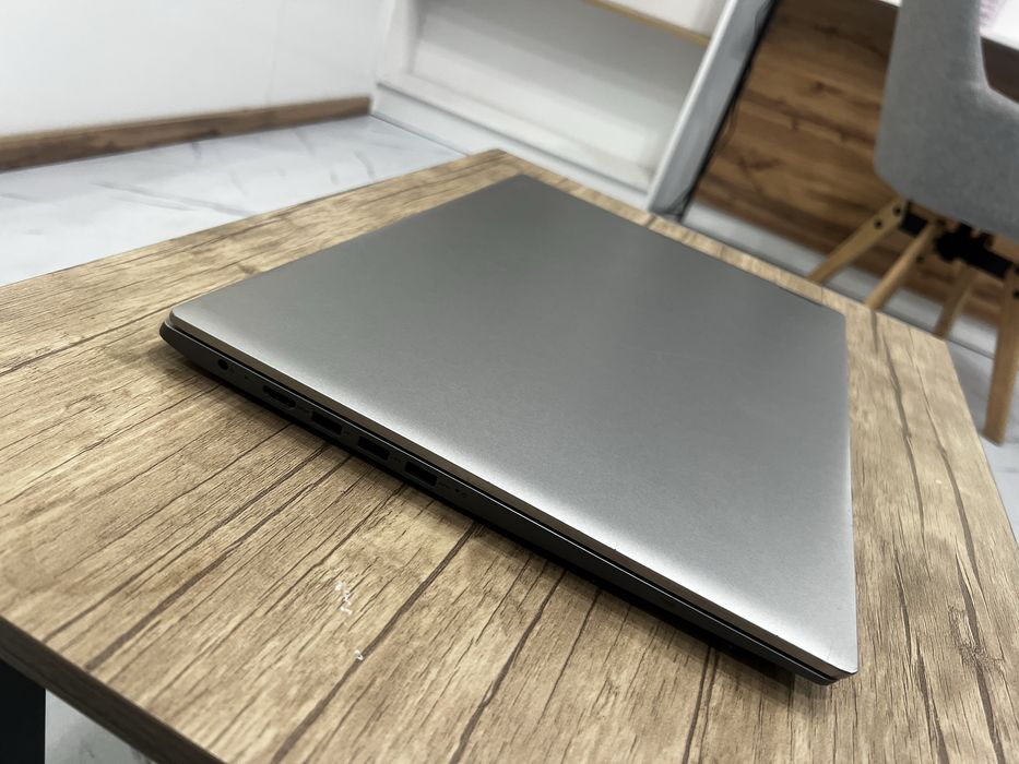 Lenovo Idepad 3 17ADA05