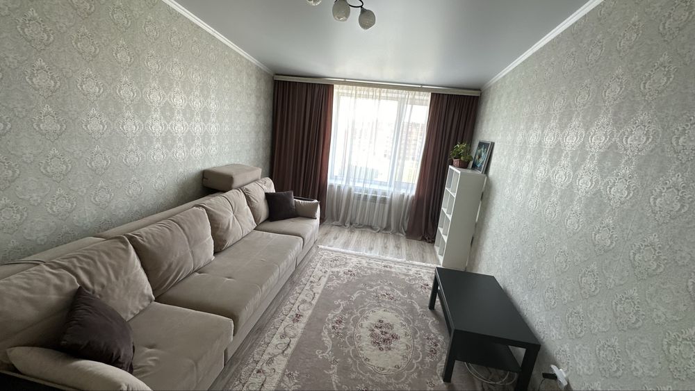 Продам диван 3,5 метра