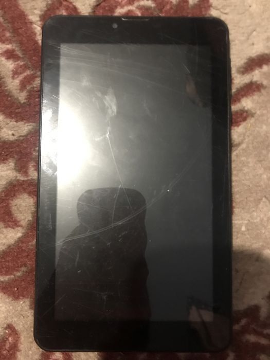 Tableta pentru piese tableta merge daca ii schimbi ecranu