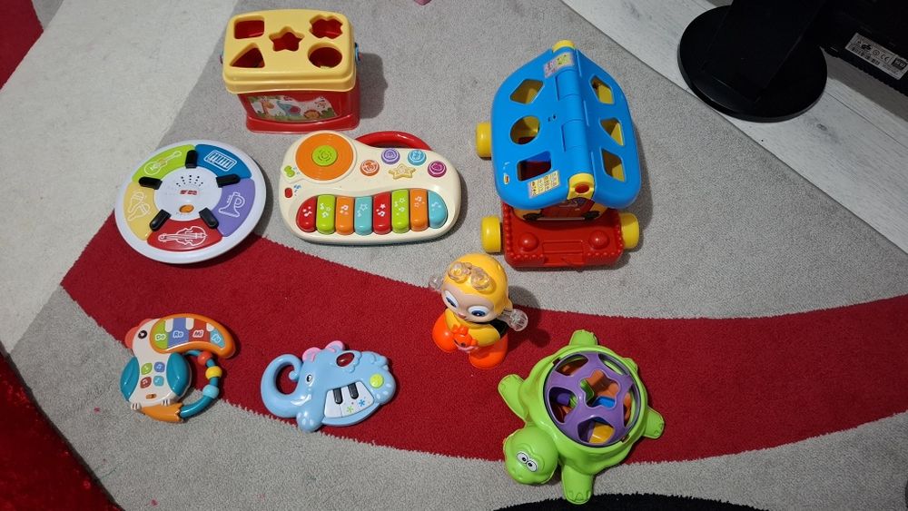 Продам игрушки развивающее