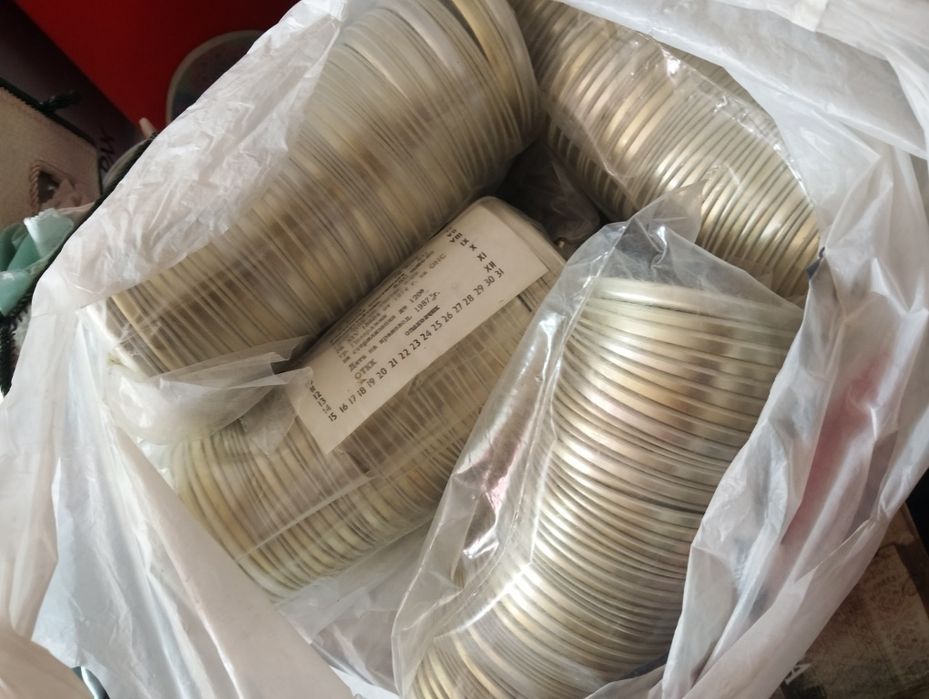 Буркани -720 мл ,370, -800, -680,-1,7л, с капачки и без