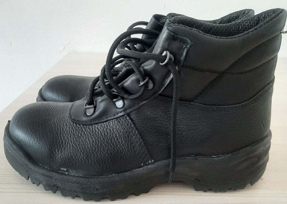 Спец обувь  41,42 р.