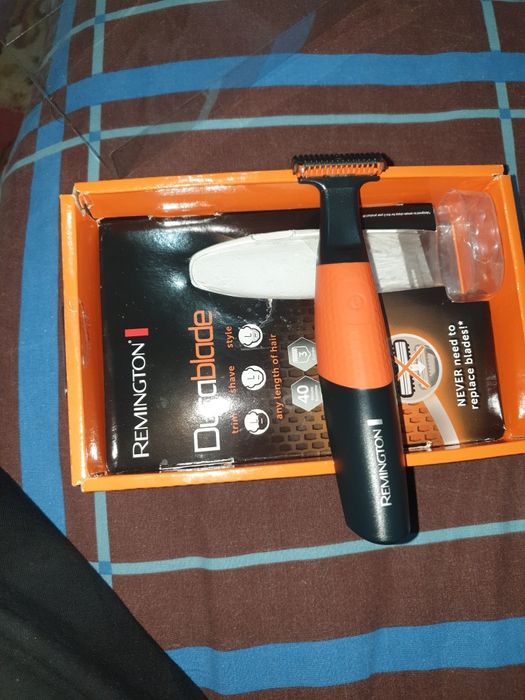 Aparat de ras electrice