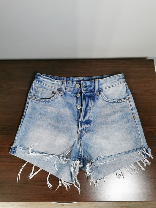 Blugi scurti cu talie inalta H&M