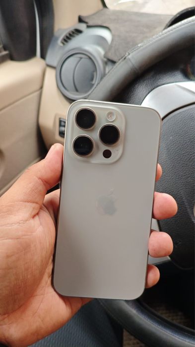 Срочно продам Iphone 15 pro