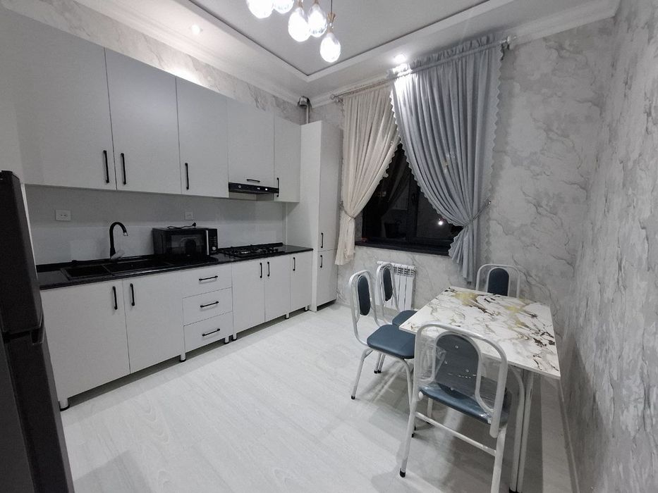 Сдается посуточно Рудакий Брилиант сити