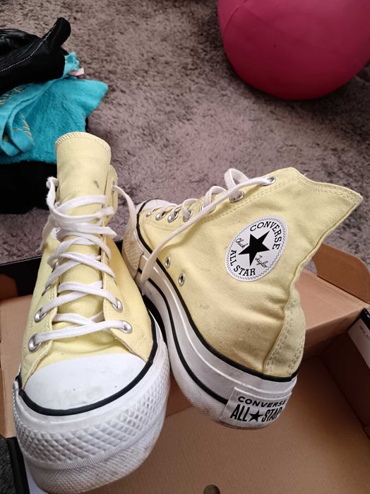 Converse galbena.marimra 40...41