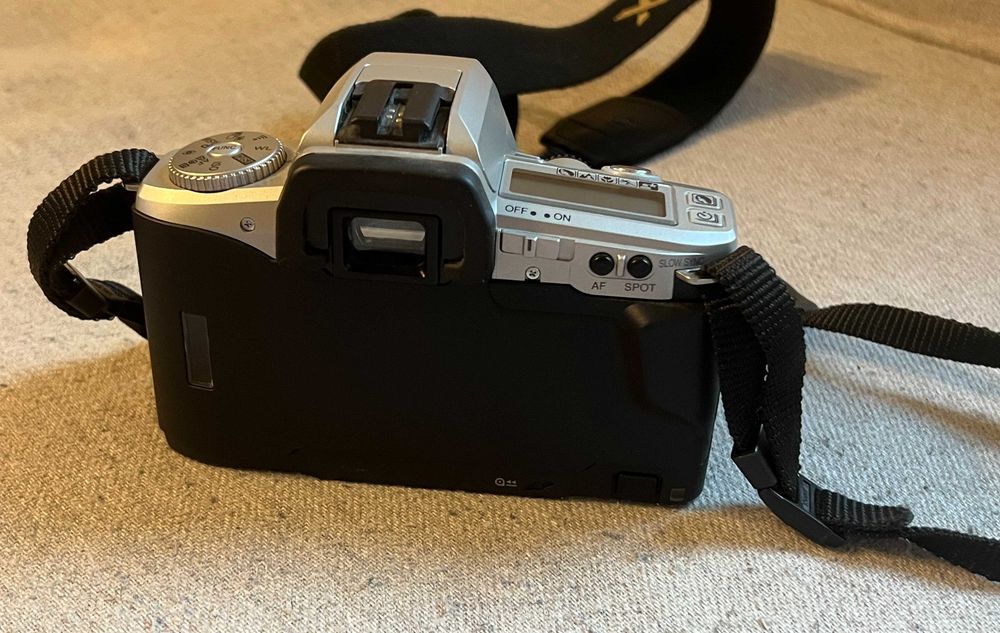 Minolta Dynax 4 body aparat foto film 35mm montura A