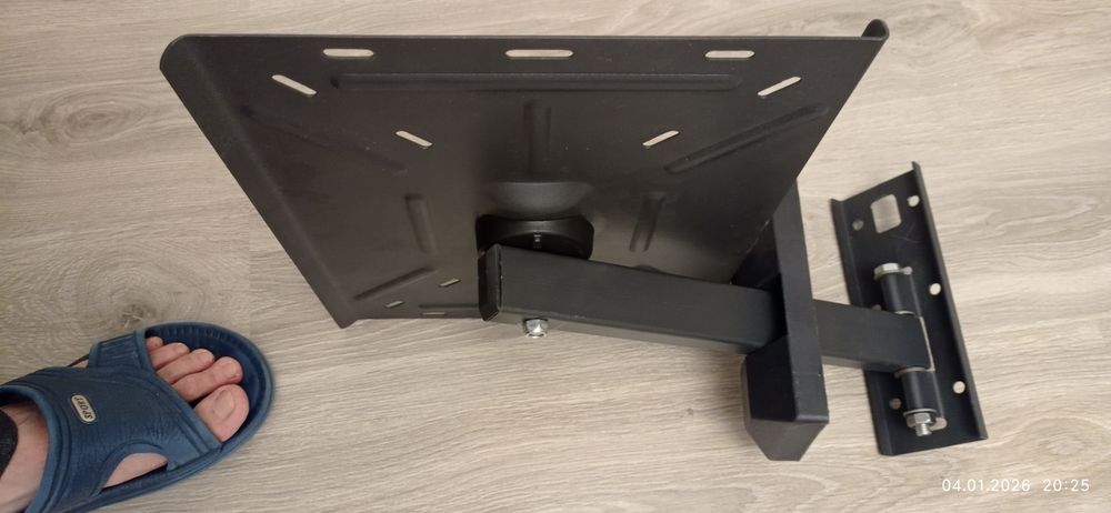 Кронштейн под ТВ настенный