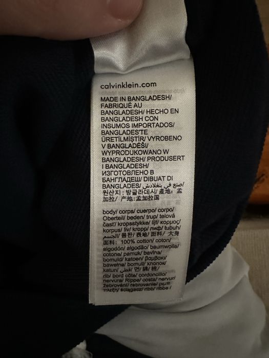 Pulover Calvin Klein L nou