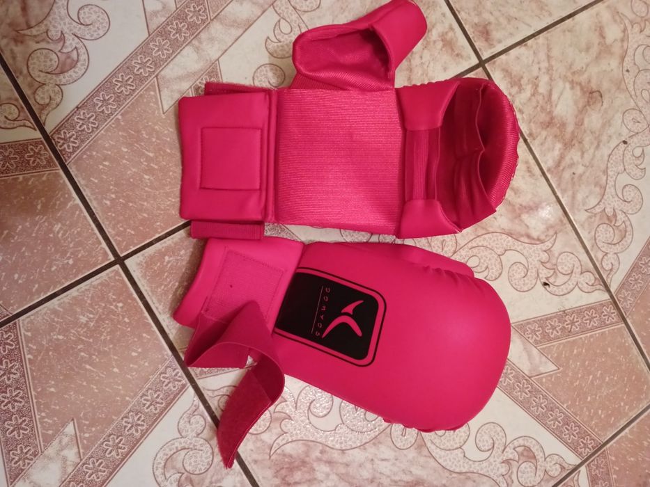 Echipament kickboxing