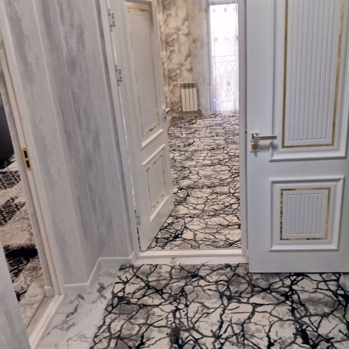 Kvartira qizlarga srochna 100$