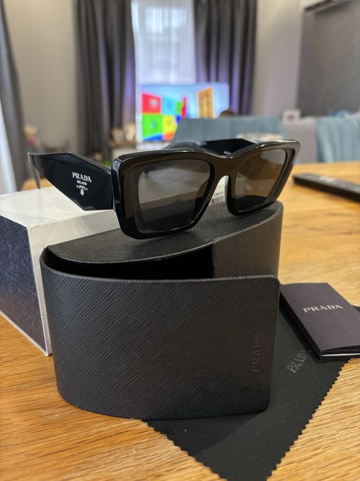 Оригинални очила Prada