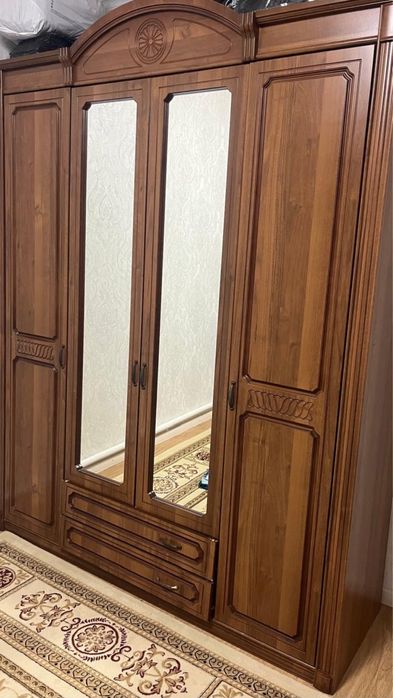 Спальный гарнитур