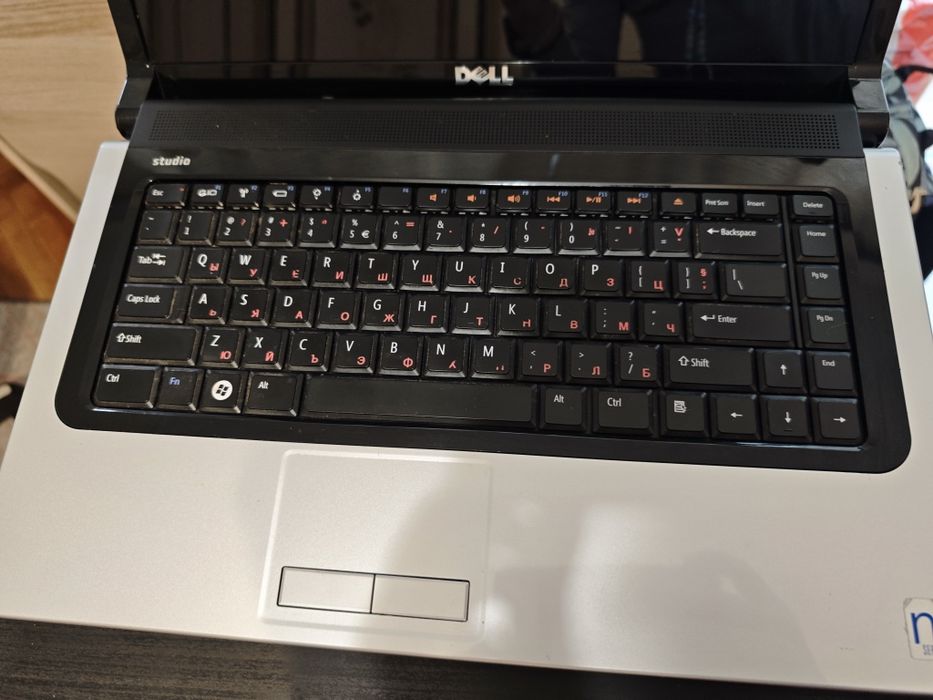 Лаптоп Dell studio 1555 за части