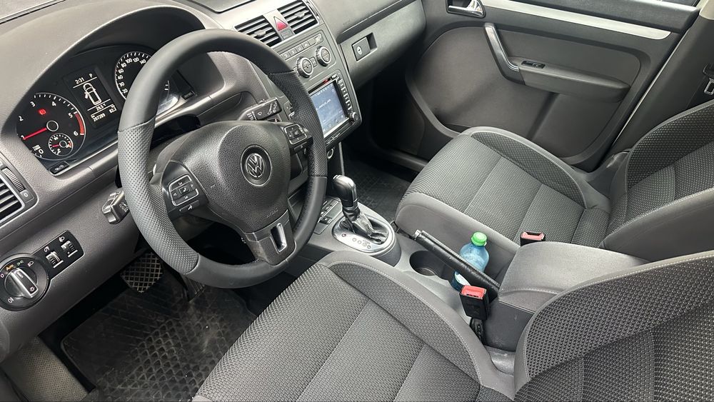 VOLKSWAGEN Touran 2014 — imagine 5