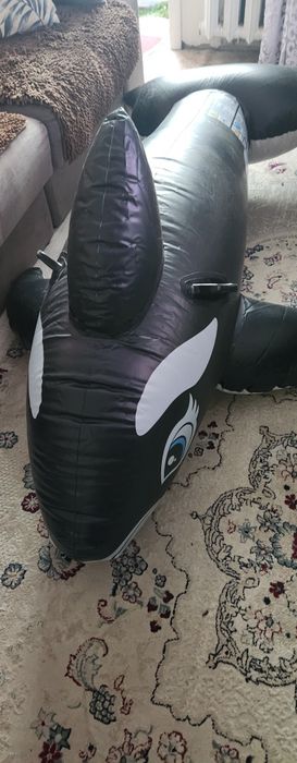 Продам кита надувного