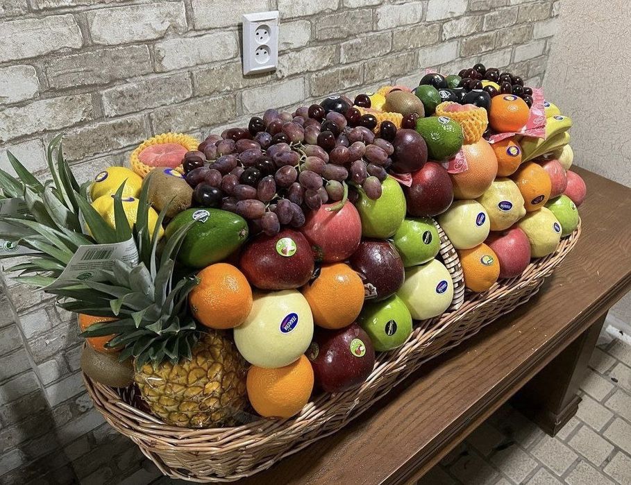 YANGI YIL UCHUN PREMIUM MEVALI SAVAT 
Yaqinlaringizga oddiy sovg‘a ema