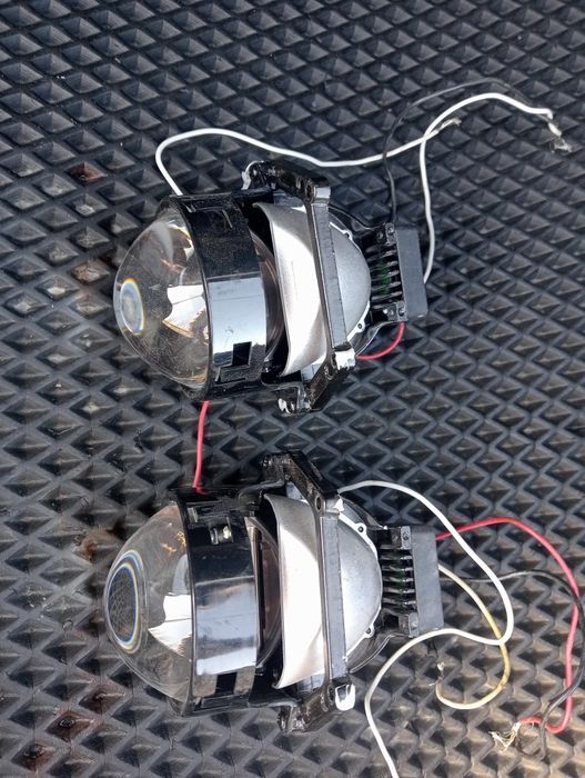 Билед лампи с линзами