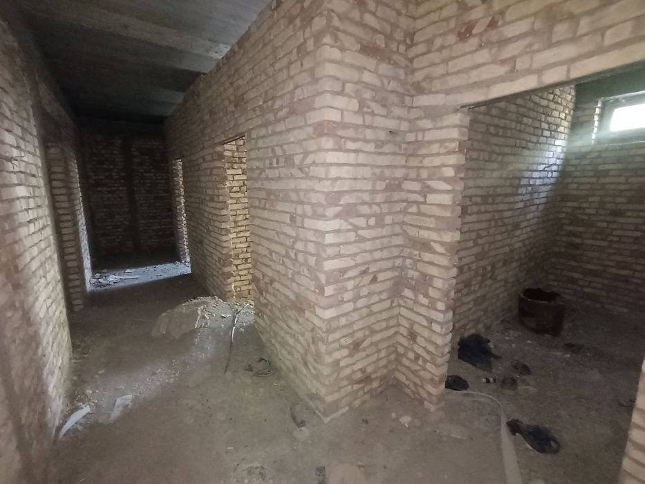 Каробка холатда уй сотилади