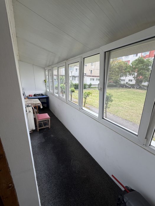 Închiriez apartament 3 camere decomandat – spațios și complet utilat