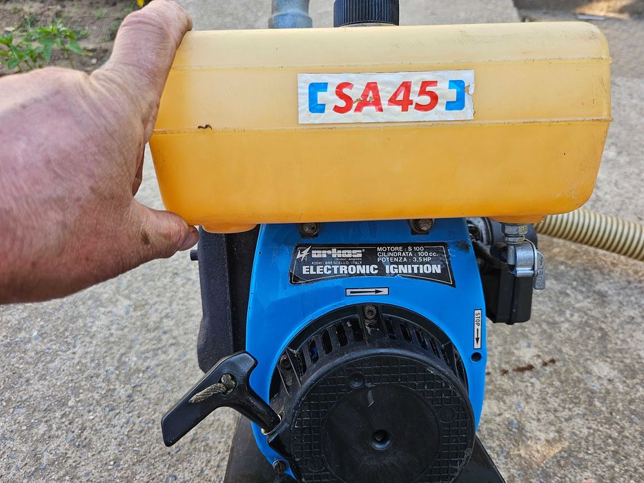 Бензинова Помпа за ВОДА .ITALY. ПЕРФЕКТНА..