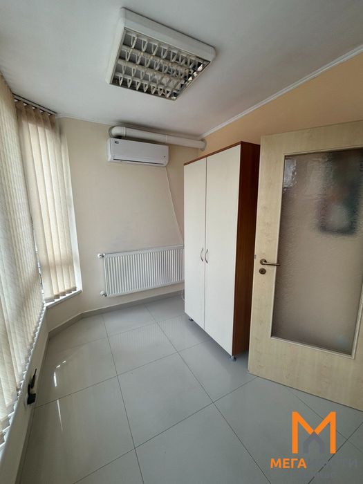 Дава се под наем Офис в Севлиево - 40 кв.м за 255 € - Снимка #3