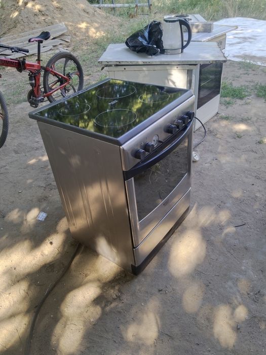 Продам стеклокерамическую плиту