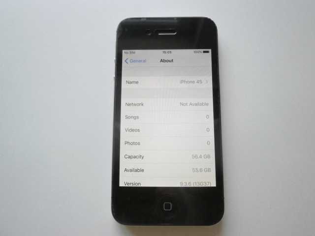 Apple iPhone 4s 64GB.