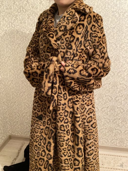 Продаем шубу платье и кардиганы