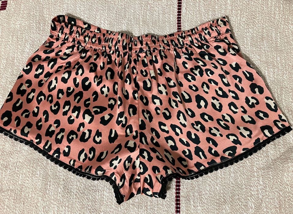 Къси панталонки - размер S