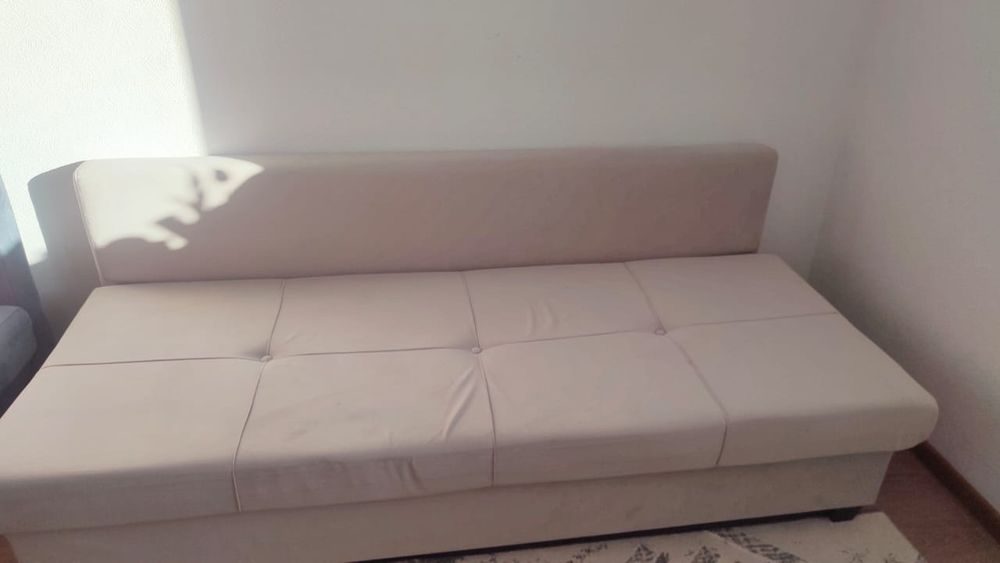 Продам диван в гостиную