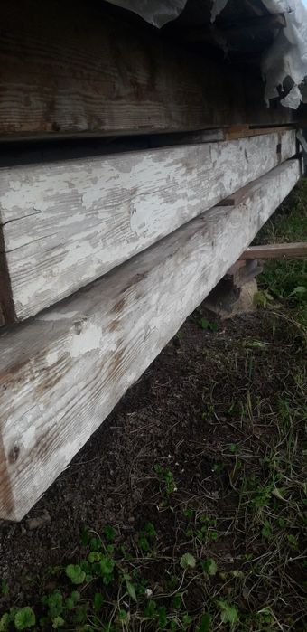 Vand Bârne ,scândura si caramida veche