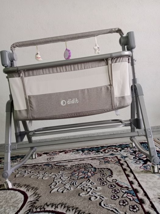 Uzi tebratadigan kiravat