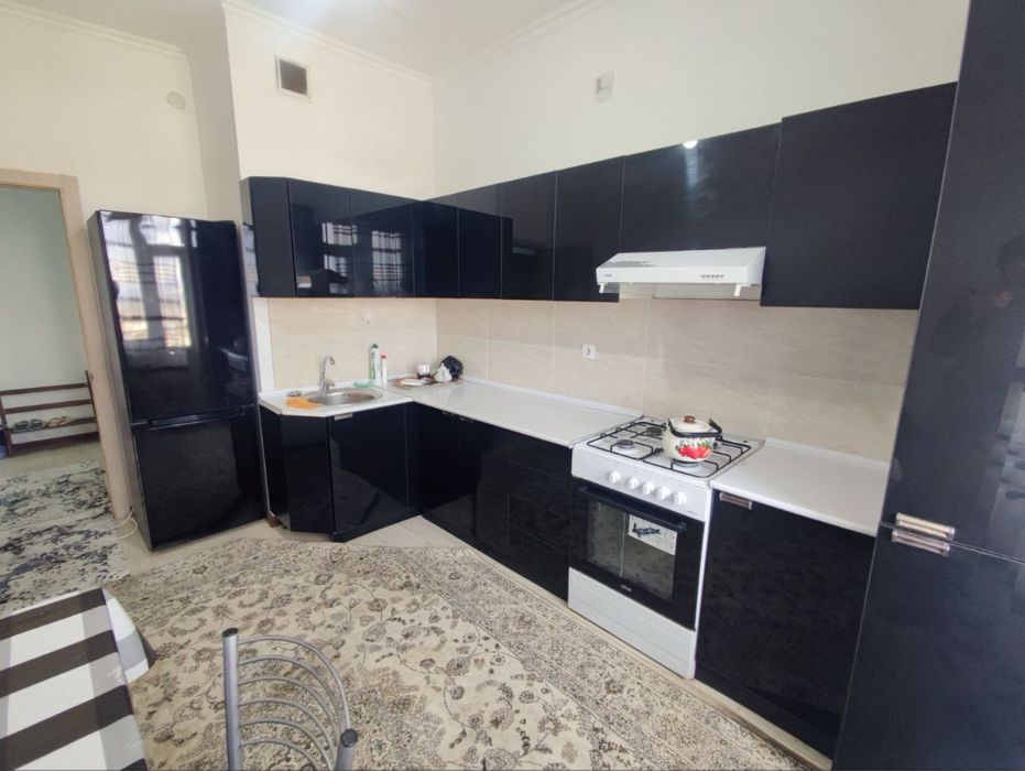 3х комнатная с мебелью и техникой в 16 этажке