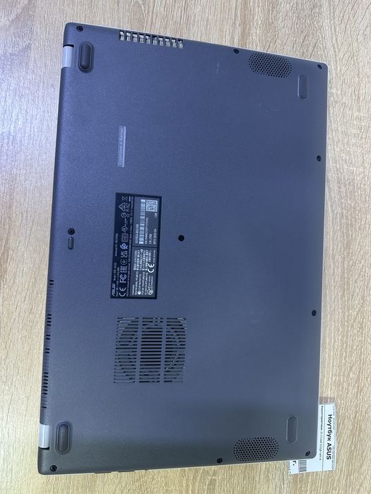Ноутбук  ASUS.