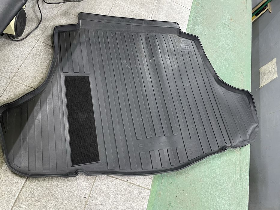 Коврик на Камри 70/75 оригинал!