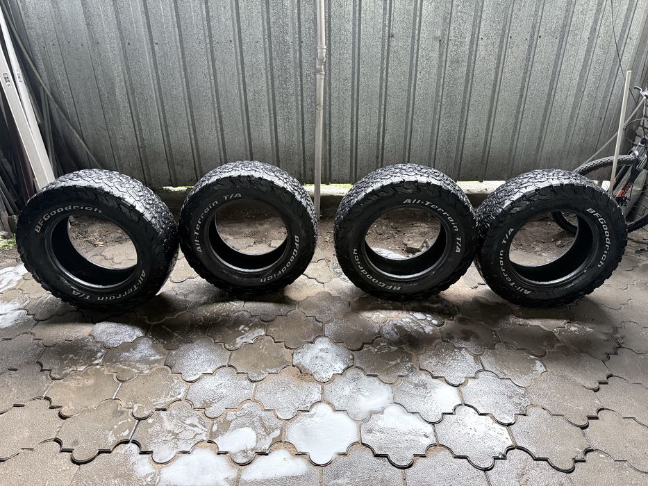 Продам комплект колес