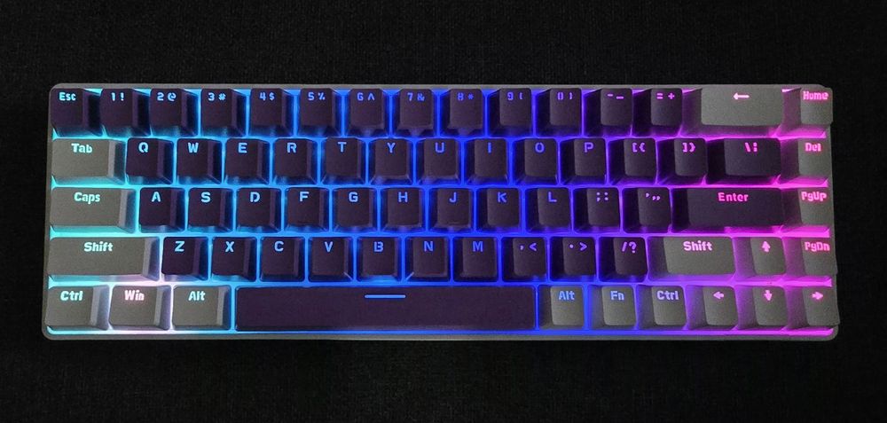 Tastaturi RGB mecanice, noi (doi modele)
